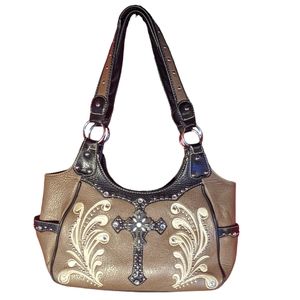 P & G Shoulder bag with cross